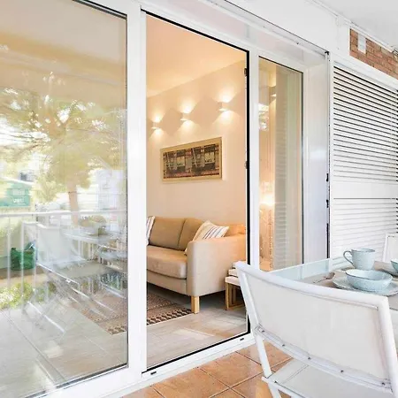 Apartamento Blancsubur Soleado Y Moderno